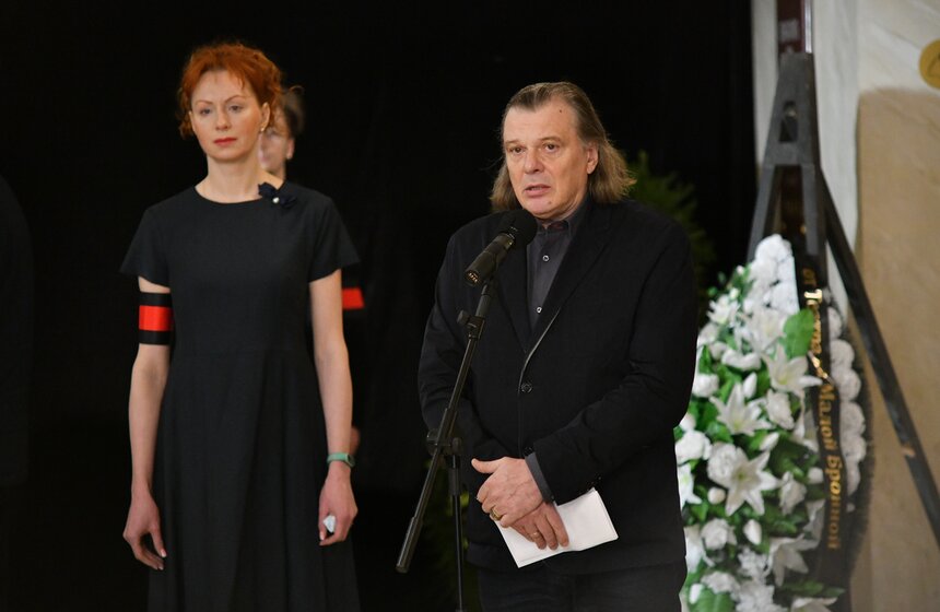 В Москве простились с актером Олегом Вавиловым 2 фото