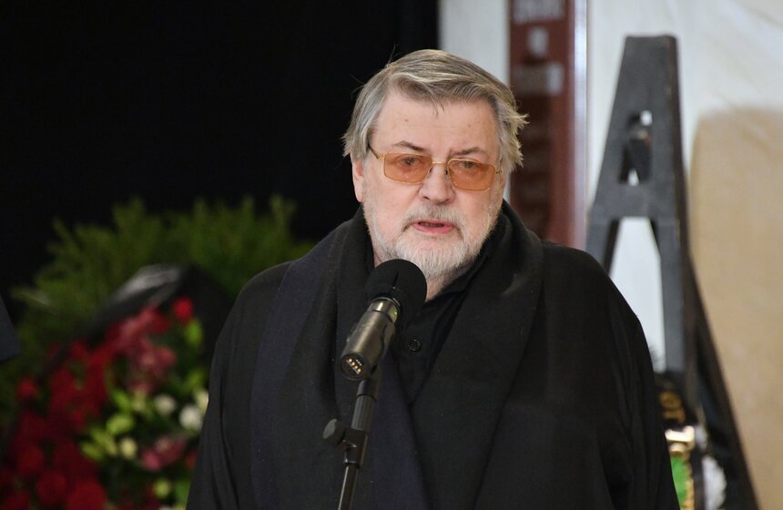 В Москве простились с актером Олегом Вавиловым 6 фото