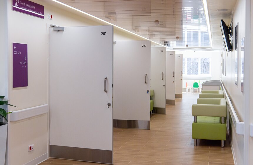 Собянин открыл три реконструированные поликлиники в разных районах города 7 фото