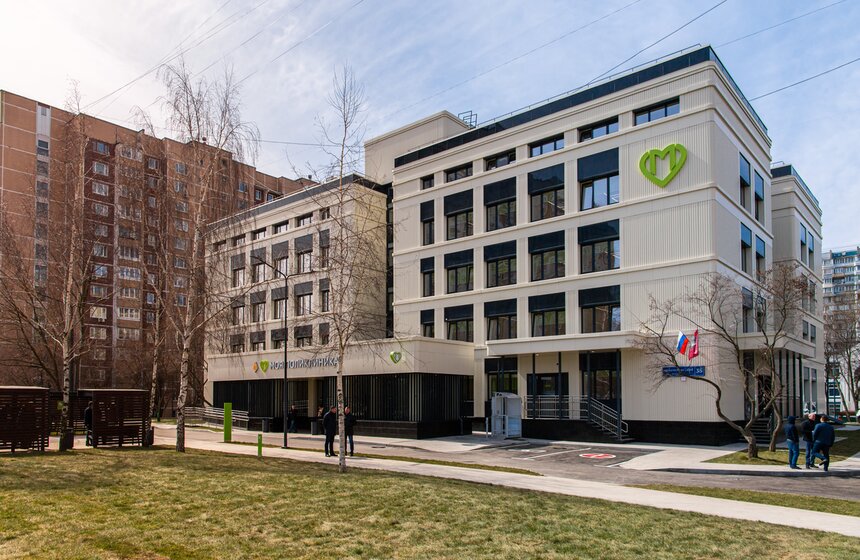 Собянин открыл три реконструированные поликлиники в разных районах города 1 фото