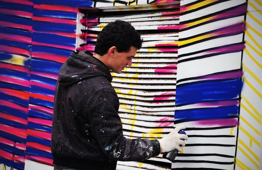 Уличный художник Паша 183 представил новый проект 13 фото