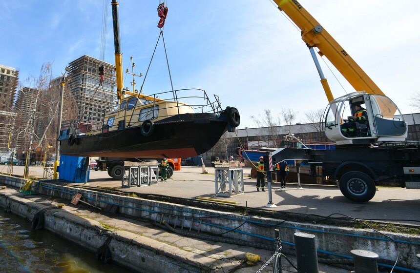 Коммунальный флот Москвы подготовили к открытию навигации 11 фото