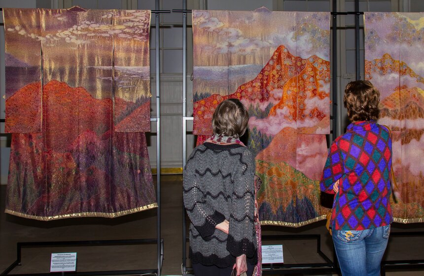 Выставка уникальных кимоно Итику Куботы проходит в Москве 1 фото