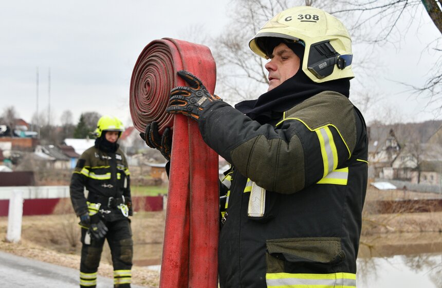 Масштабные учения по ликвидации природных пожаров прошли в ТиНАО 27 фото