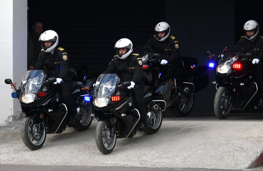 Выступления мотоциклистов почетного эскорта ФСО России прошли на ВДНХ 1 фото