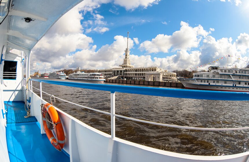 Речной трамвай до Захарково возобновил работу на Северном речном вокзале 22 фото