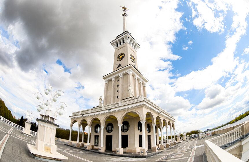 Спецпроект "Добрый автобус" возобновил работу в Москве 15 фото