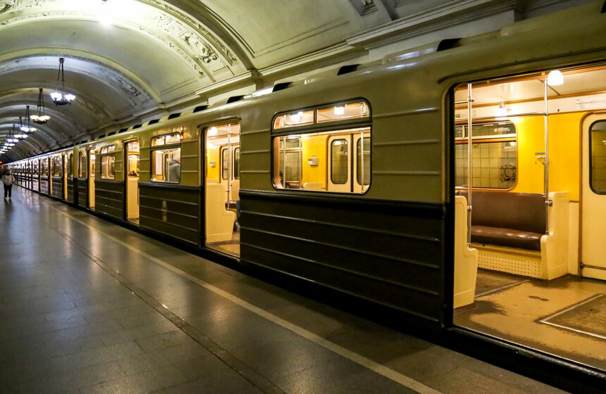 Парад поездов прошел в Московском метрополитене 6 фото