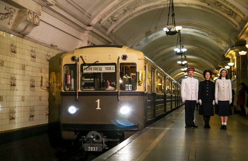 Парад поездов прошел в Московском метрополитене 5 фото
