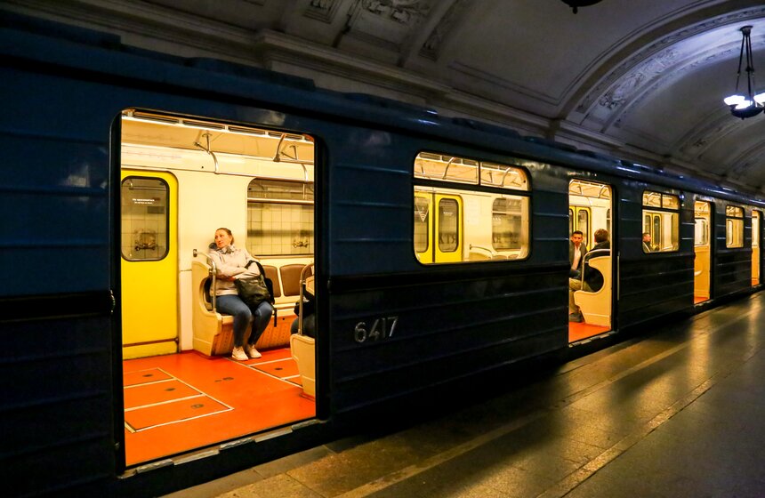 Парад поездов прошел в Московском метрополитене 10 фото