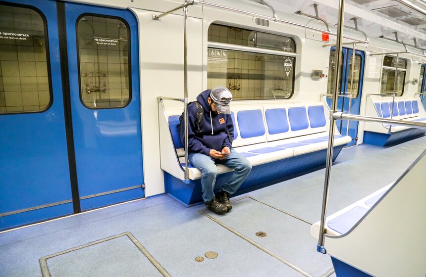 Парад поездов прошел в Московском метрополитене 14 фото