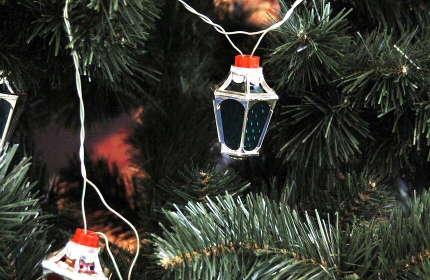 В Москве открылась выставка советских елочных игрушек 4 фото