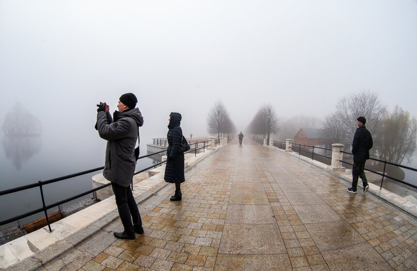 На юге Москвы отремонтировали пешеходный мост "Царицынская плотина" 7 фото