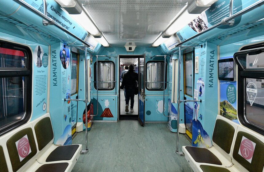 Тематический поезд "Дальневосточный экспресс" запустили на Арбатско-Покровской линии метро 17 фото