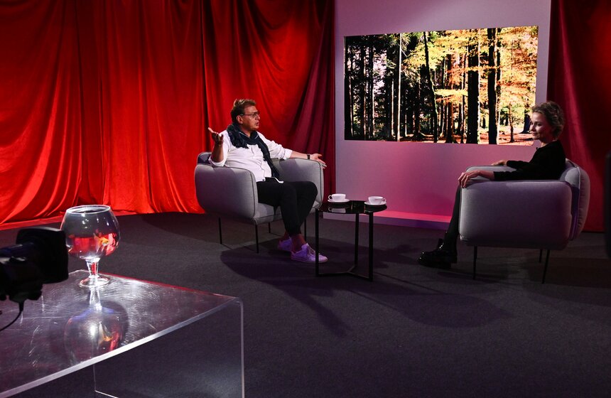 Дарья Повереннова дала интервью в рамках программы "Золотая рыбка" 10 фото