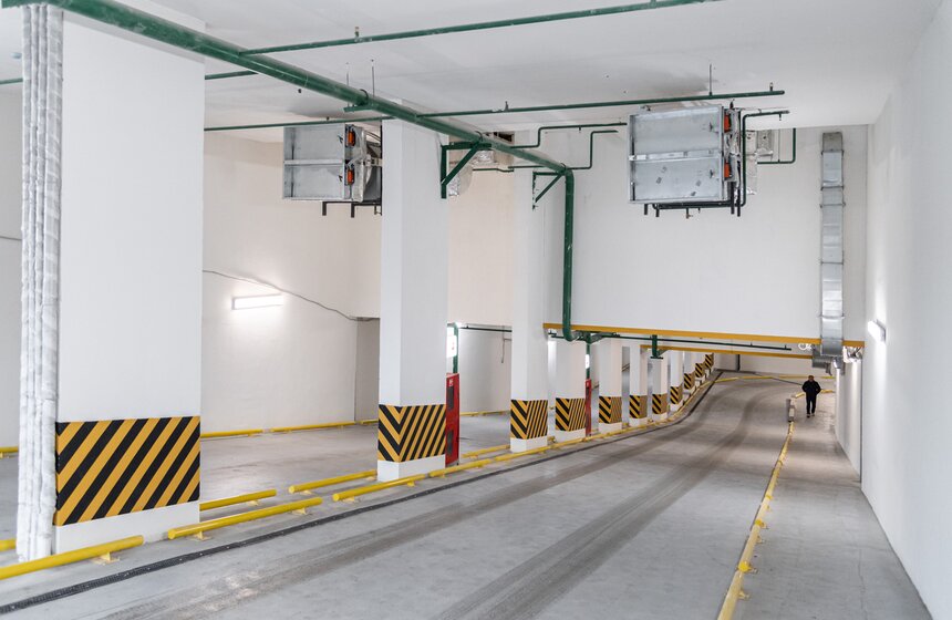 Мэр осмотрел возведенную по программе реновации новостройку в Басманном районе 6 фото