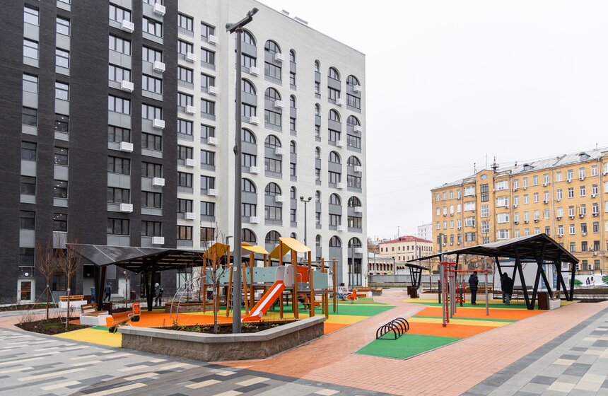 Мэр осмотрел возведенную по программе реновации новостройку в Басманном районе 1 фото