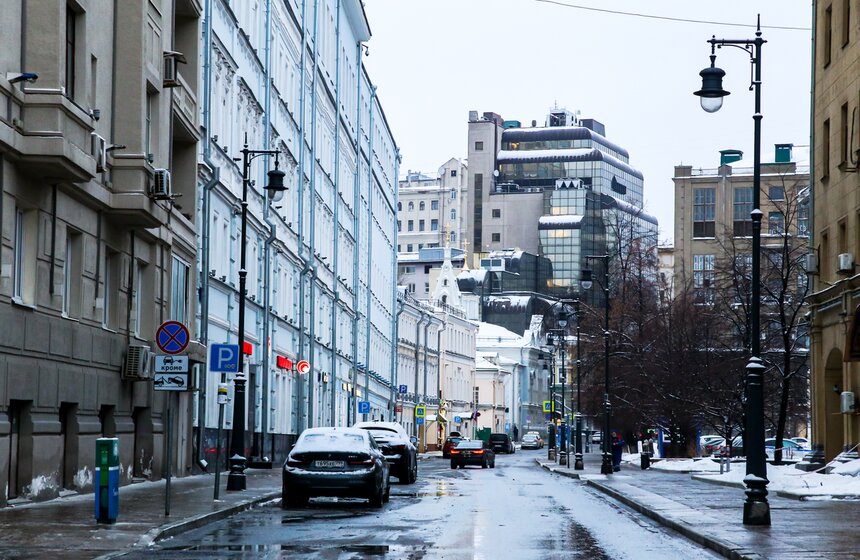 Улицы Москвы опустели 1 января 10 фото