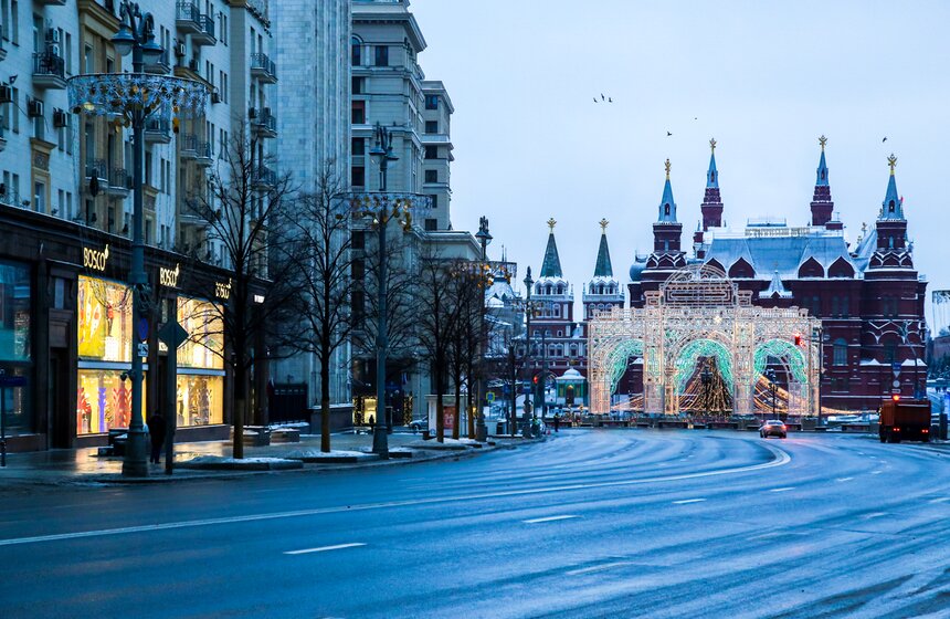 Улицы Москвы опустели 1 января 8 фото