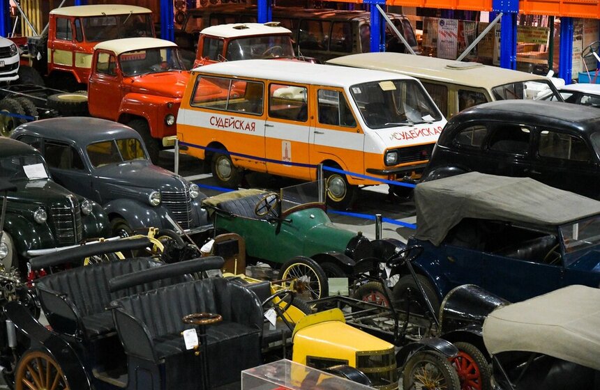 Экспонаты фондохранилища Политехнического музея показали в Технополисе "Москва"