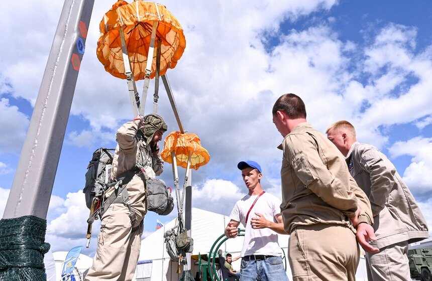 В парке "Патриот" открылся Международный военно-технический форум "Армия-2021"