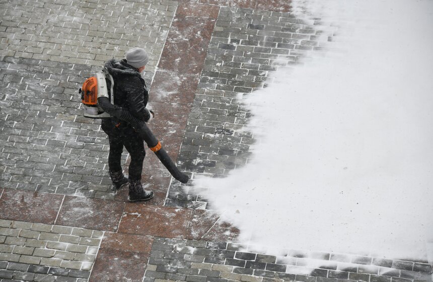 Циклон "Аннет" вызвал в Москве сильную метель 8 фото
