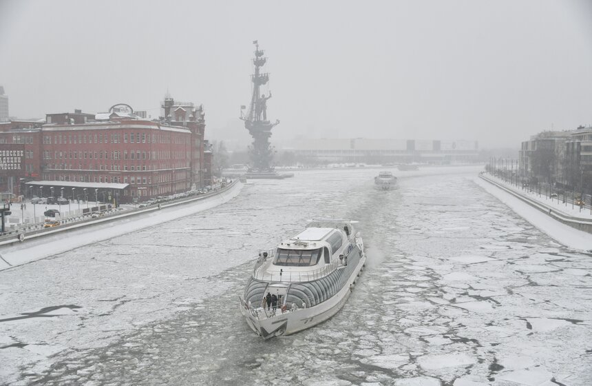 Циклон "Аннет" вызвал в Москве сильную метель 9 фото