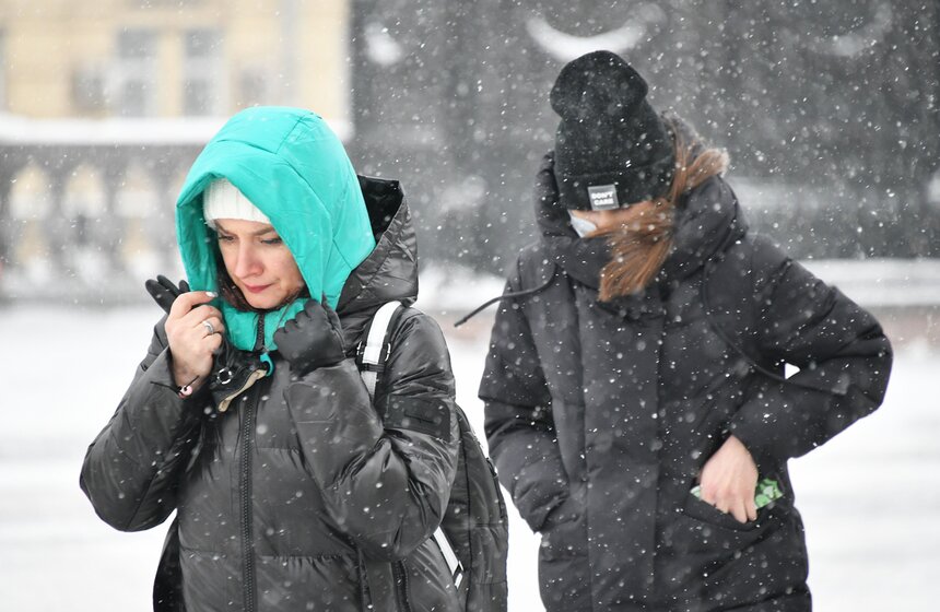 Циклон "Аннет" вызвал в Москве сильную метель 6 фото