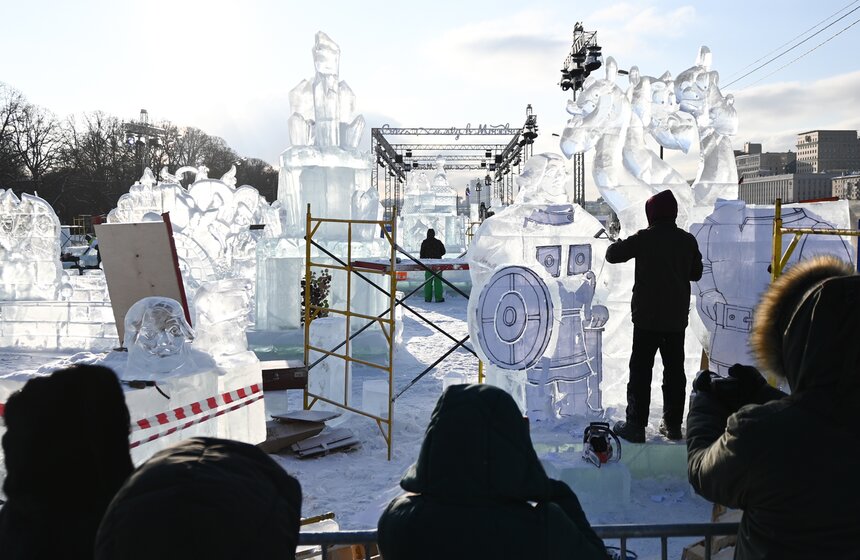В столице продолжается международный фестиваль "Снег и лед в Москве" 11 фото