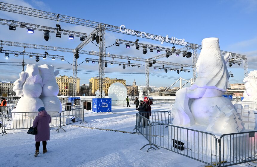 В столице продолжается международный фестиваль "Снег и лед в Москве" 21 фото