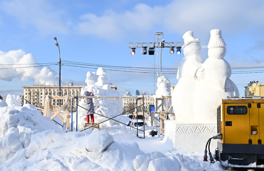 В столице продолжается международный фестиваль "Снег и лед в Москве" 9 фото