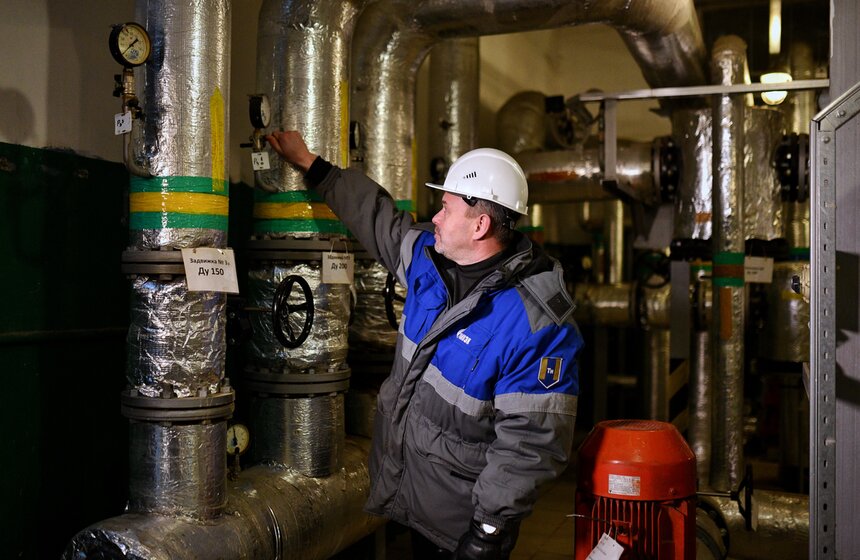 Представитель ПАО "МОЭК" рассказал, как устроена работа центрального теплового пункта 18 фото