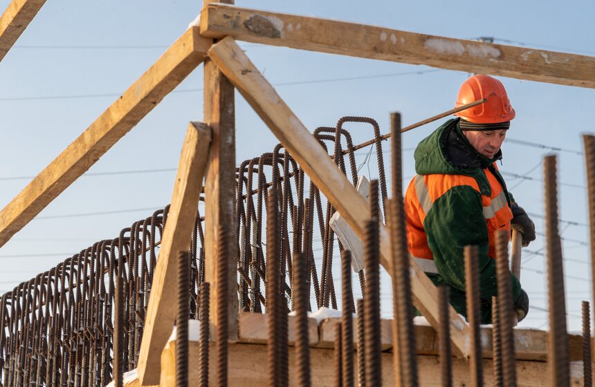 Собянин осмотрел ход реконструкции развязки на пересечении МКАД и Алтуфьевского шоссе 6 фото