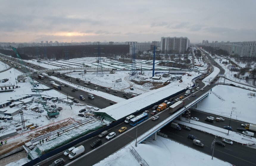 Собянин осмотрел ход реконструкции развязки на пересечении МКАД и Алтуфьевского шоссе 10 фото