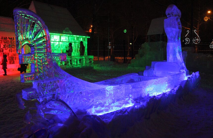 В "Сокольниках" открыли новогодние развлекательные площадки 17 фото