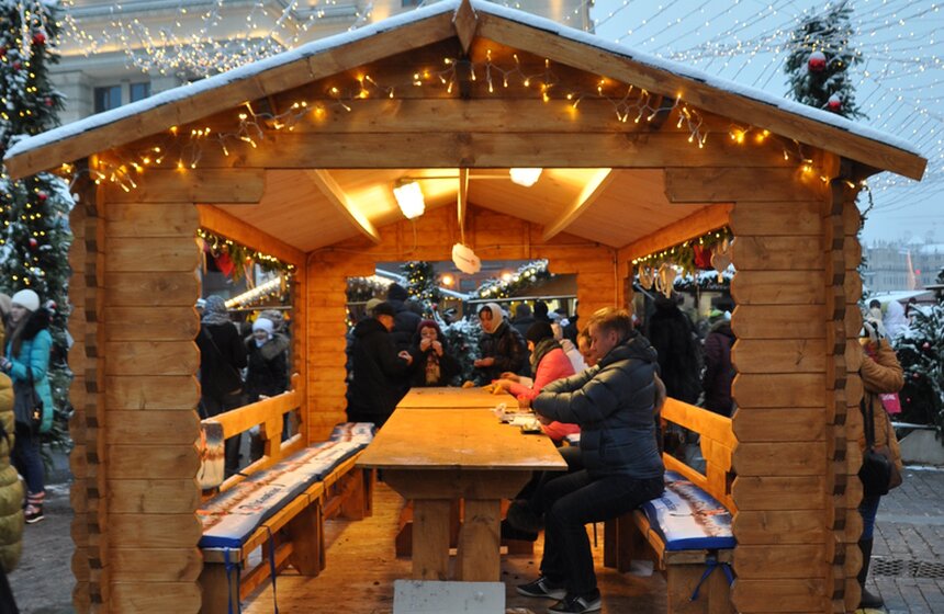 В Москве открылись новогодние ярмарки 14 фото