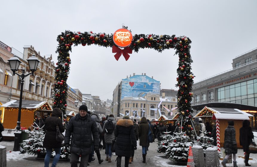 В Москве открылись новогодние ярмарки 9 фото