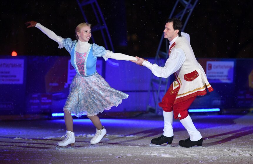 Новый год на катке с М24 22 фото