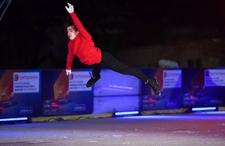 Новый год на катке с М24 3 фото