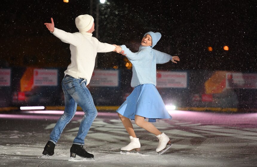 Новый год на катке с М24 15 фото