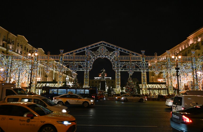 Москву украсили к Новому году 40 фото