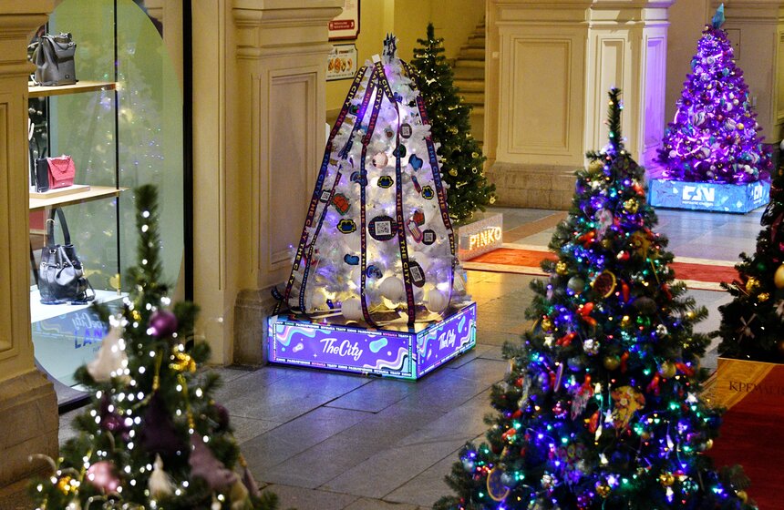 Елки большого города. Как украсили Москву к новогодним праздникам 22 фото