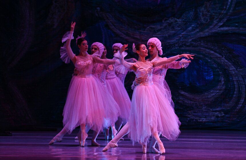 На сцене Кремлевского дворца открылся 28-й сезон балета "Щелкунчик" 34 фото