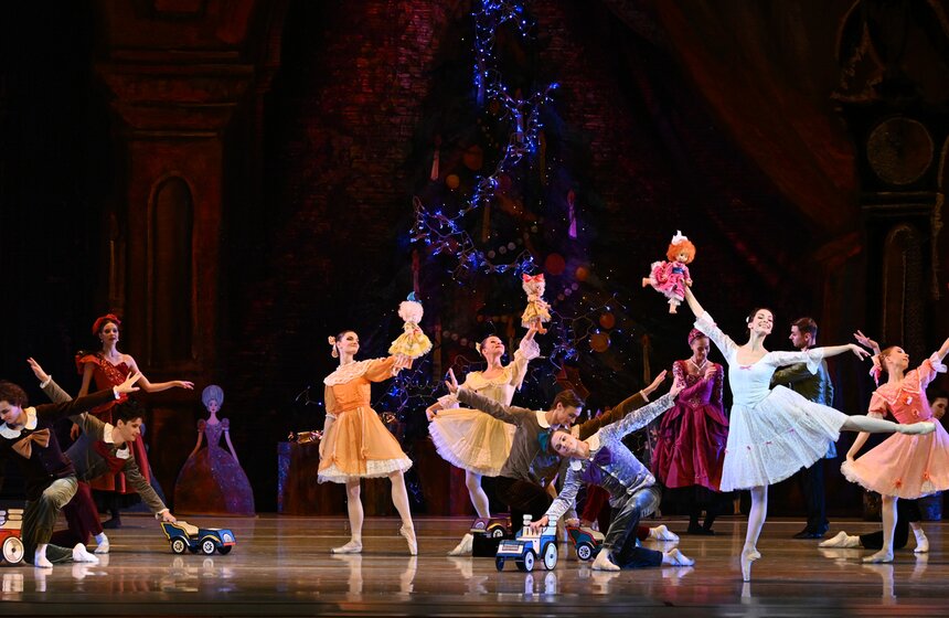 На сцене Кремлевского дворца открылся 28-й сезон балета "Щелкунчик" 13 фото