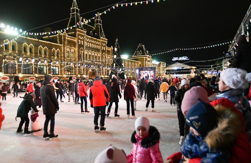 В столице открылся ГУМ-каток 22 фото