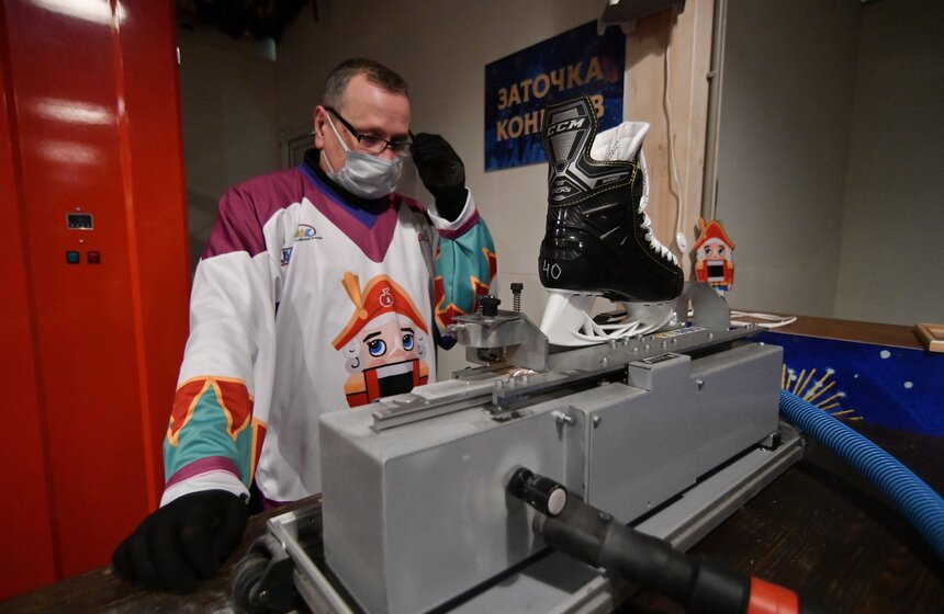 В столице открылся ГУМ-каток 20 фото