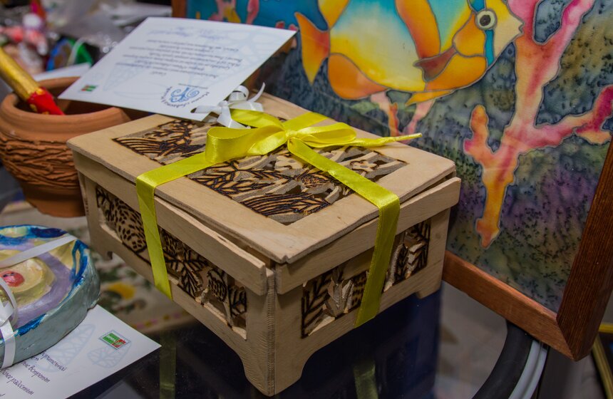 В Москве прошла благотворительная ярмарка "Мечты сбываются" 18 фото