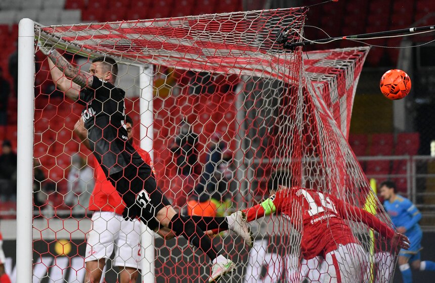 "Спартак" на своем поле обыграл "Наполи" 15 фото