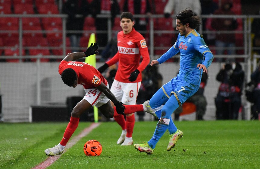 "Спартак" на своем поле обыграл "Наполи" 8 фото