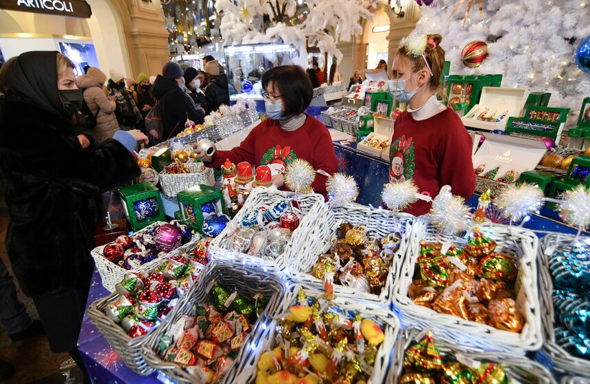 ГУМ-ярмарка открыта для посетителей на Красной площади 19 фото